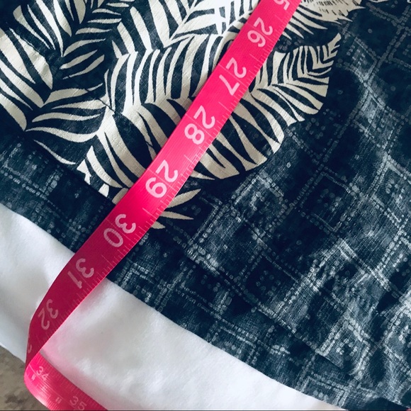 TOMMY BAHAMA | Silk - Picture 13 of 16